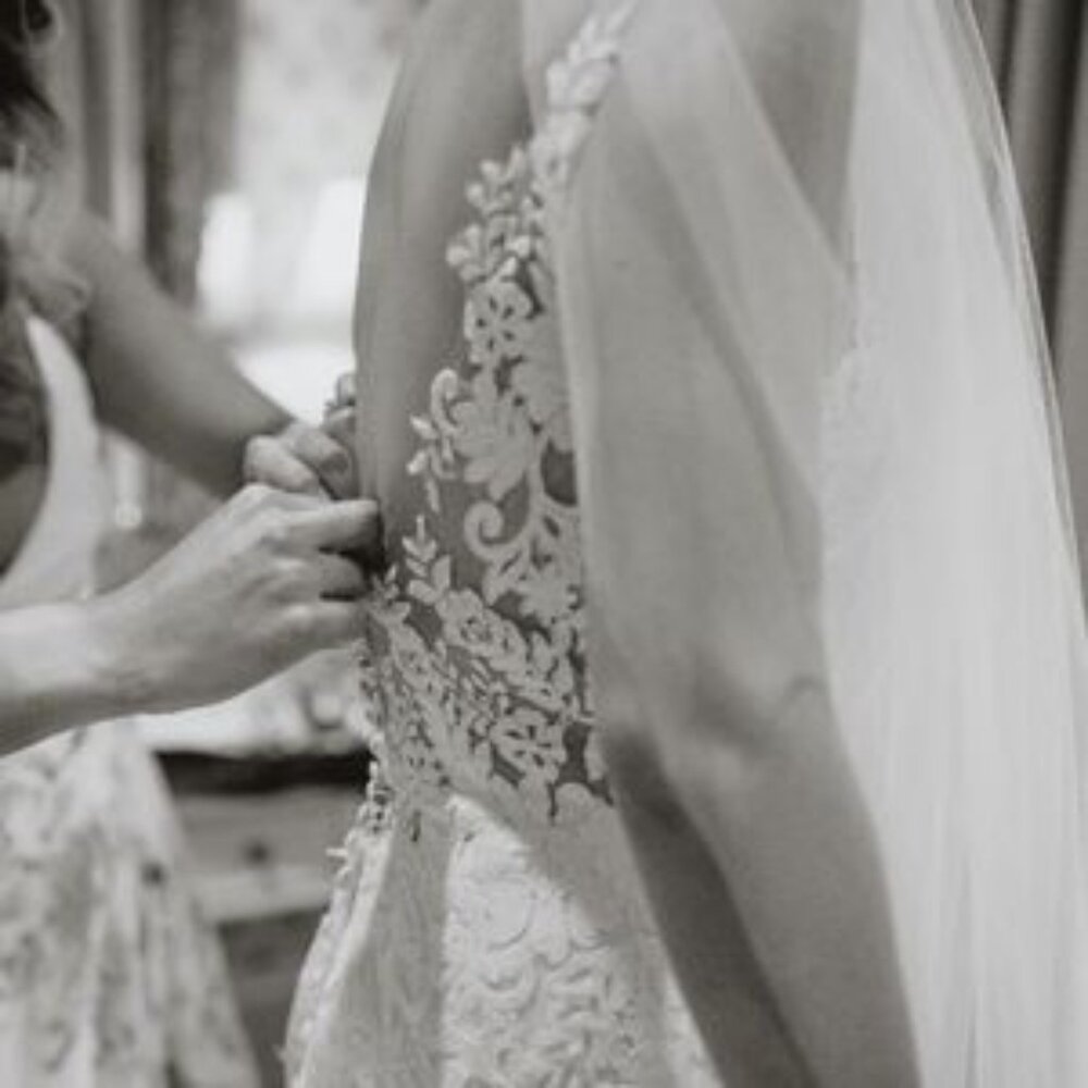 Stella York Wedding Dress - Picture 8 of 11
